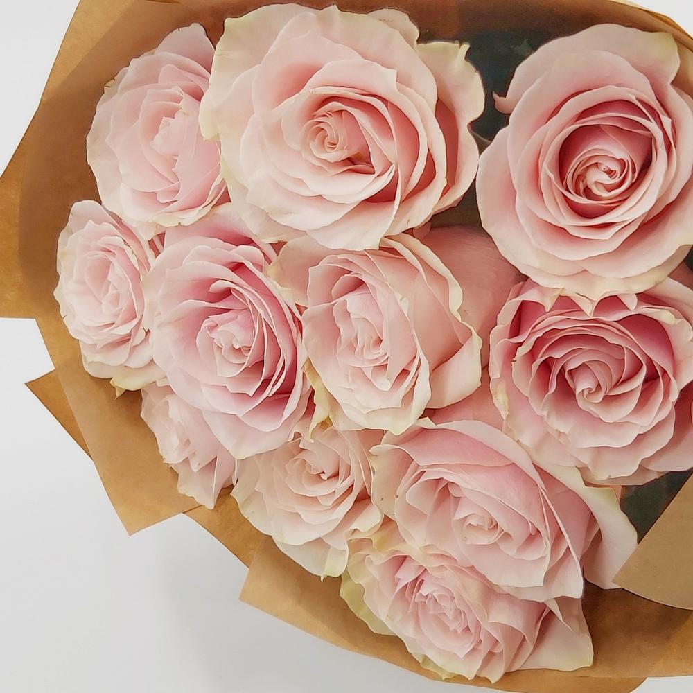 Букет из 11 розовых роз – нежность в каждом лепестке Адыгейск Республика Адыгея