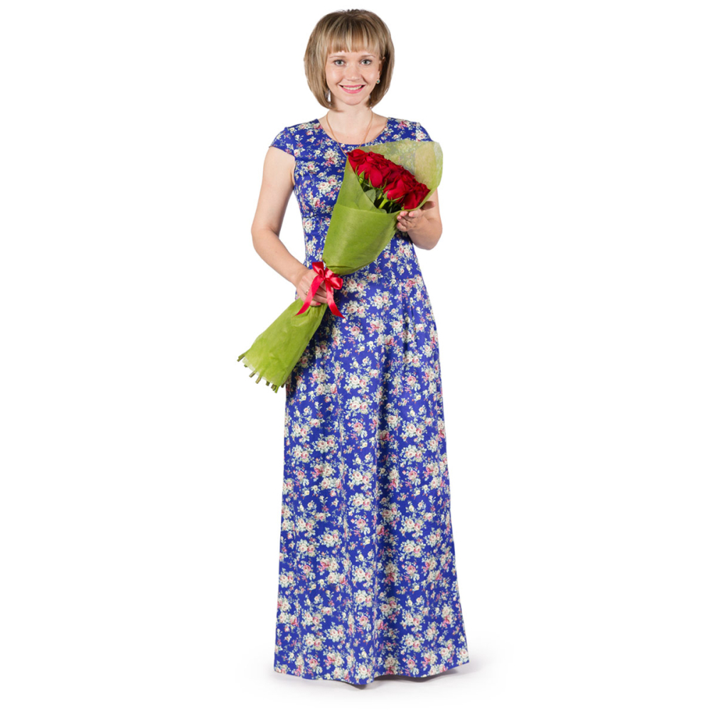 Букет из 15 красных роз в фетре