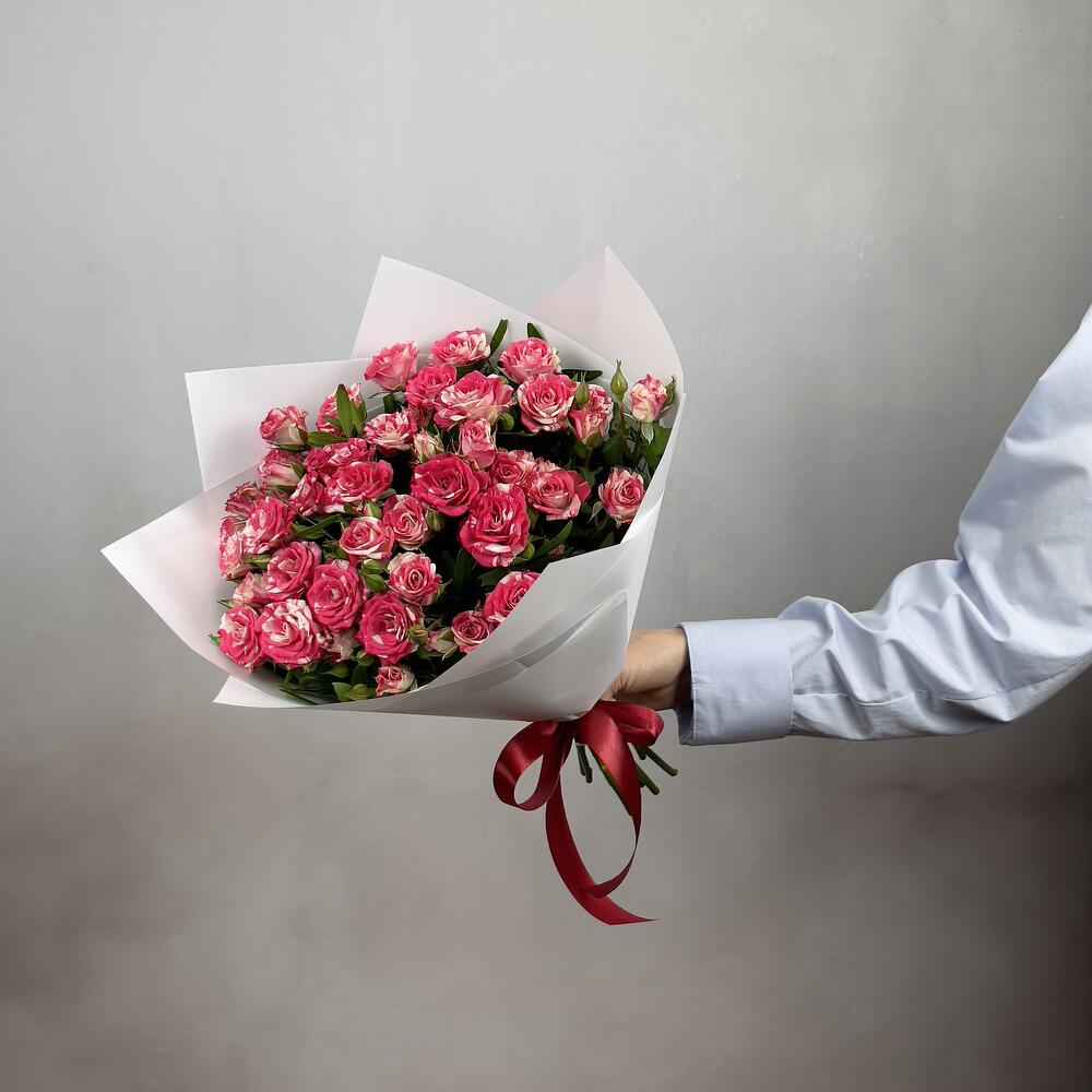 Букет «Фейерверк» – 9 пышных кустовых роз в огненной палитре Адыгейск Республика Адыгея