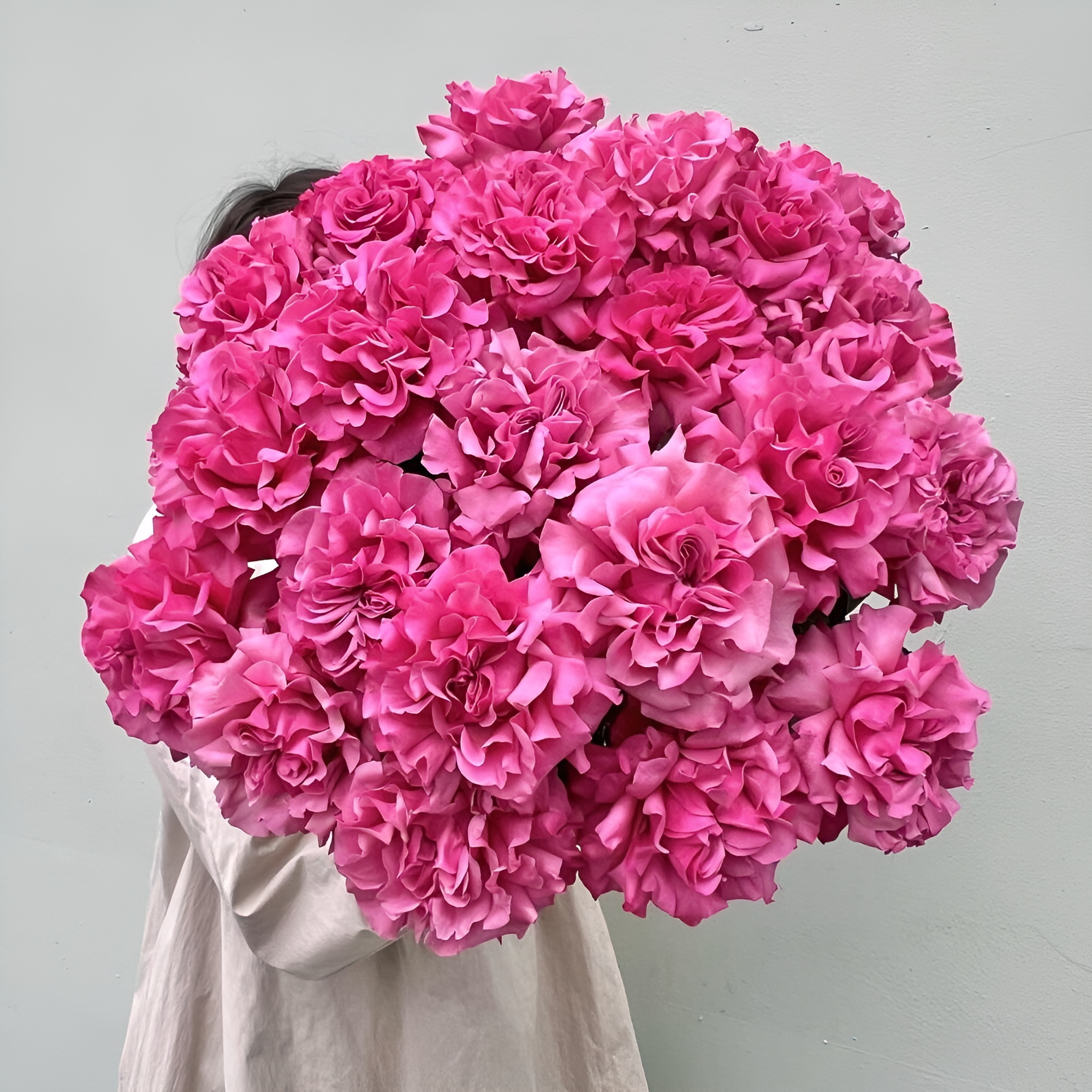 Роскошный букет из пионовидных роз – королевский подарок Адыгейск Республика Адыгея