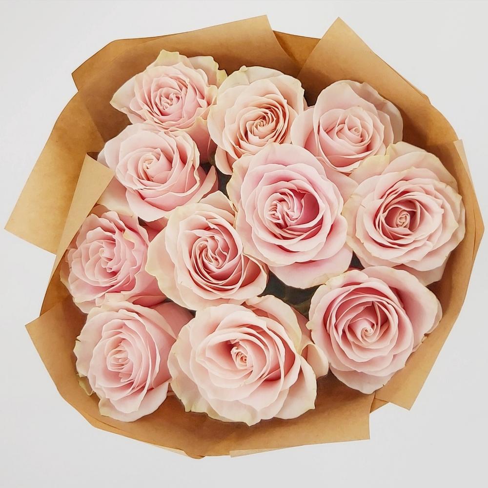 Букет из 11 розовых роз – нежность в каждом лепестке Адыгейск Республика Адыгея